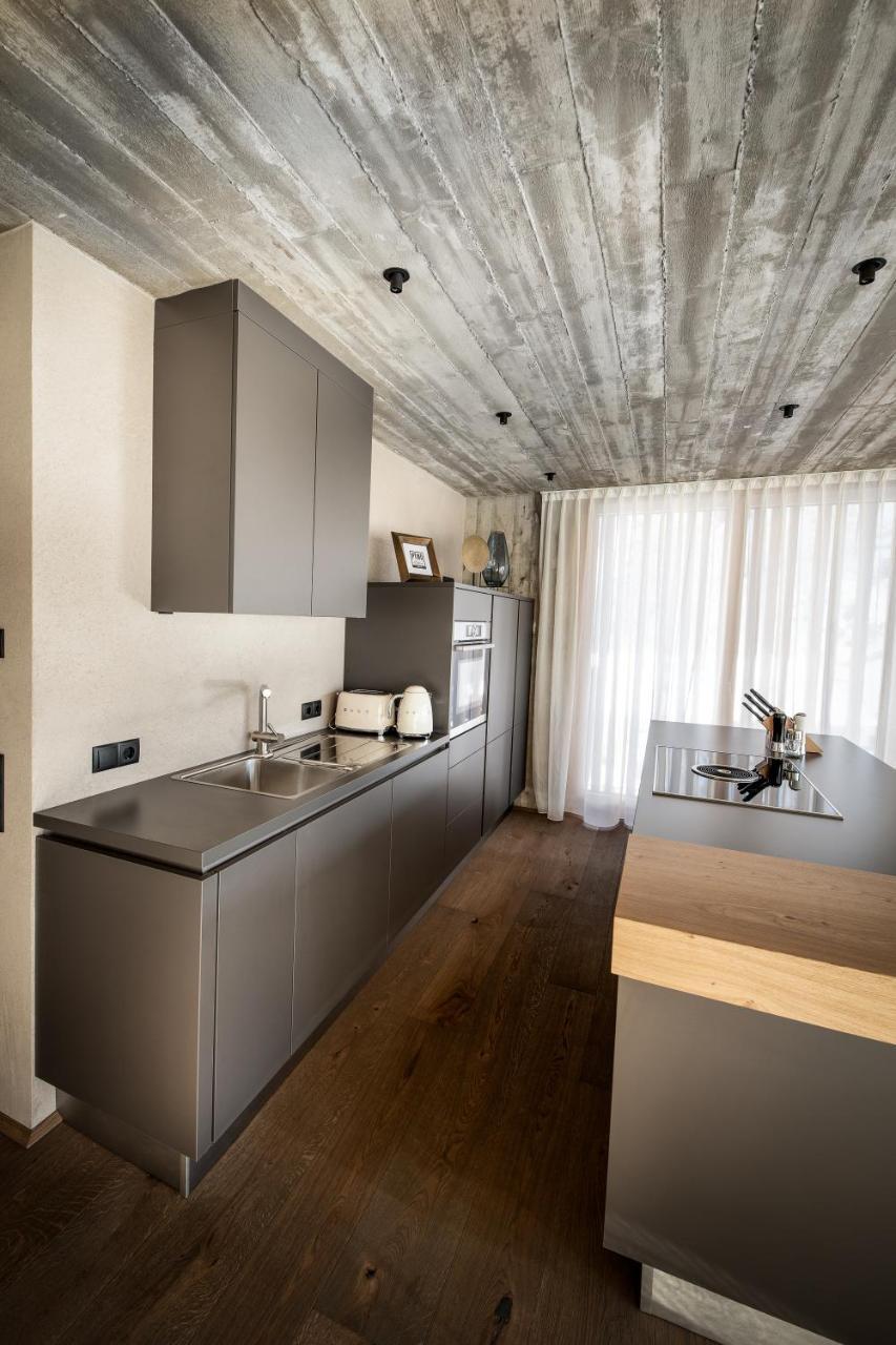 Glanz & Glory Appartements Laengenfeld Bagian luar foto
